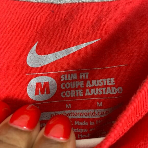 🟣🟣🟣 NIKE Boys Size Medium Red "Just Do It" Short Sleeve Shirt - Picture 5 of 6